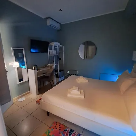 Il Roseto 3* فروزينوني