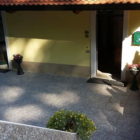 Il Roseto 3*